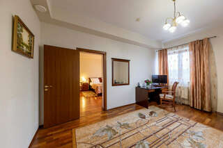 Гостиница 40-й Меридиан Коломна Люкс с видом на реку-3