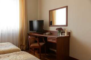 Гостиница 40-й Меридиан Коломна Номер стандарт с 2 односпальными кроватями-2